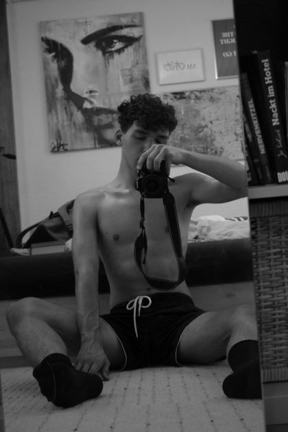 swisstwinkxx OnlyFans picture