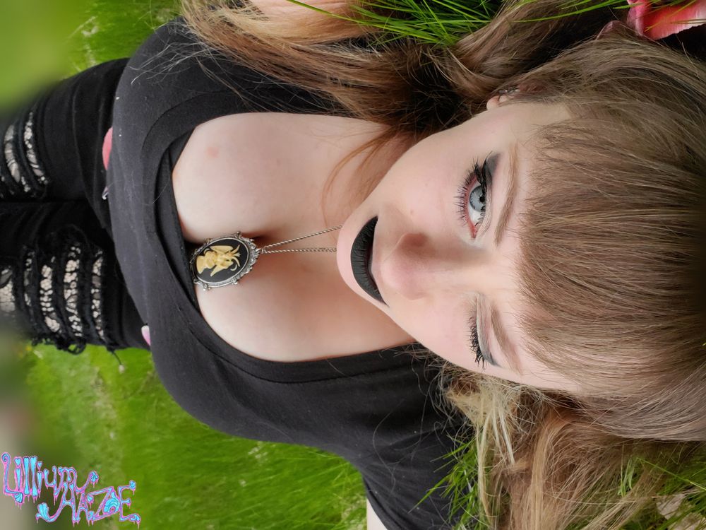 hazelillium OnlyFans profile picture