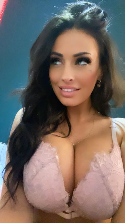 petitequebecoise OnlyFans picture