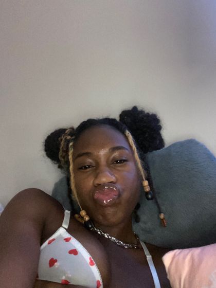cal0riesh0e OnlyFans picture