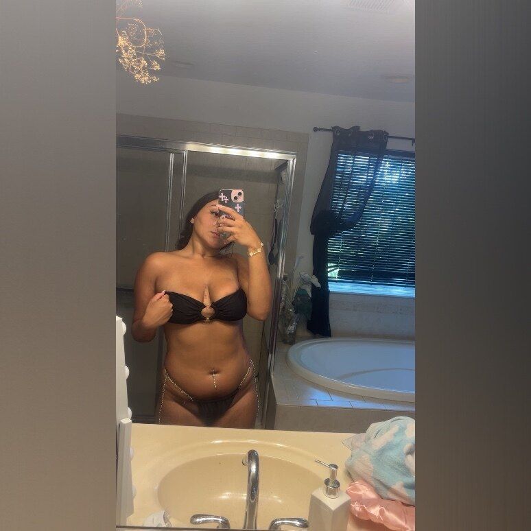 lovelydmc OnlyFans profile picture