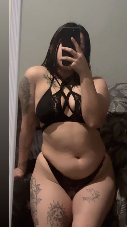 miavolkovan OnlyFans picture
