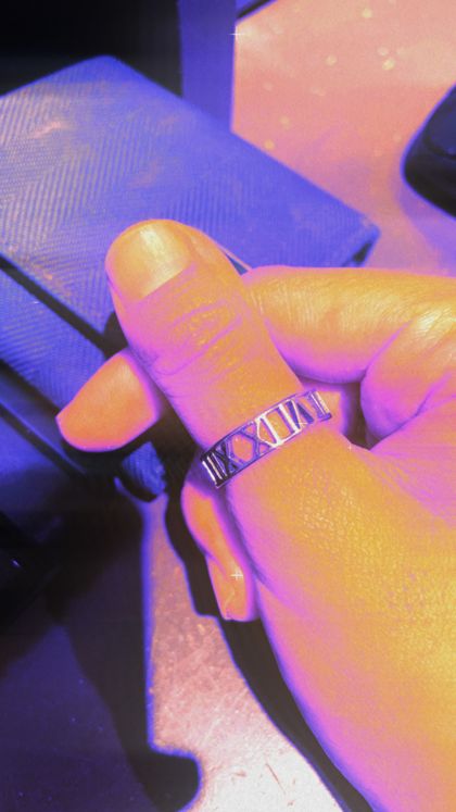 royalthumb OnlyFans picture