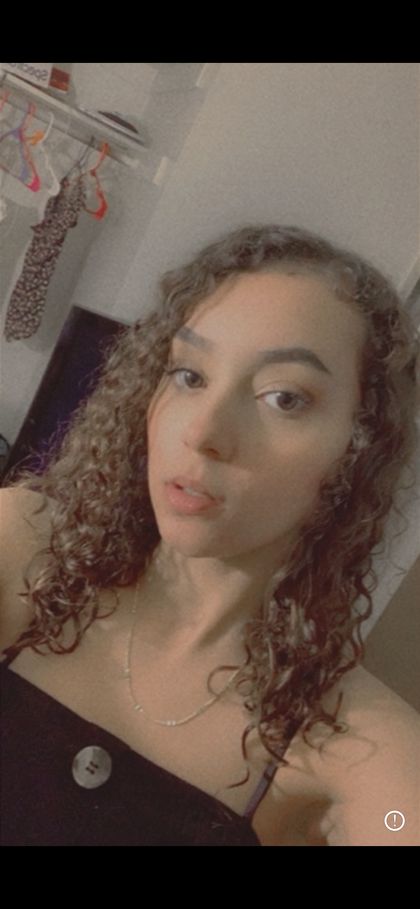 golden_honey99 OnlyFans picture