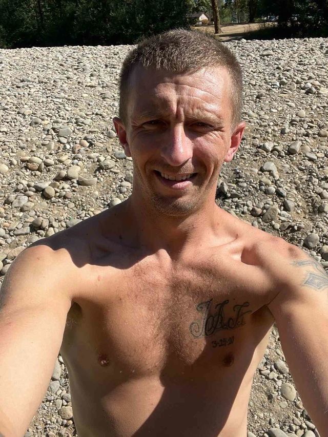 yesnikbud OnlyFans profile picture