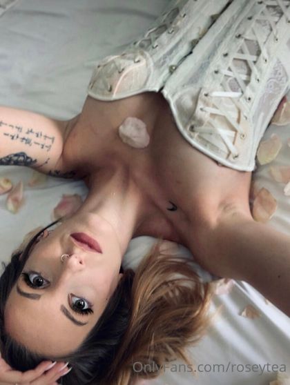 tattedgoddess28 OnlyFans picture