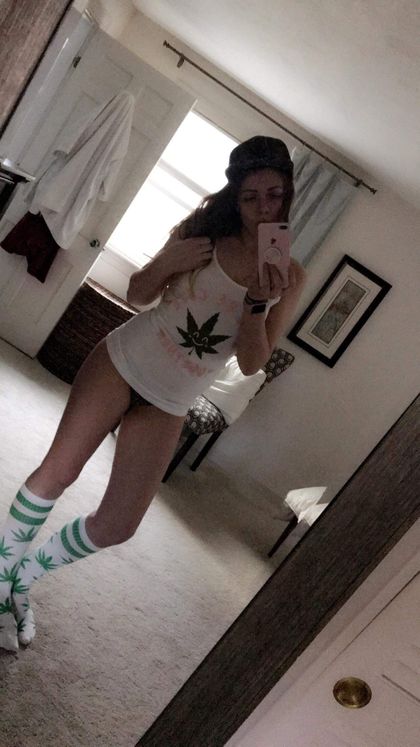 snacksfordays OnlyFans picture