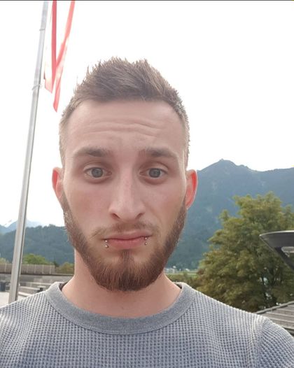 itsneobtch OnlyFans picture