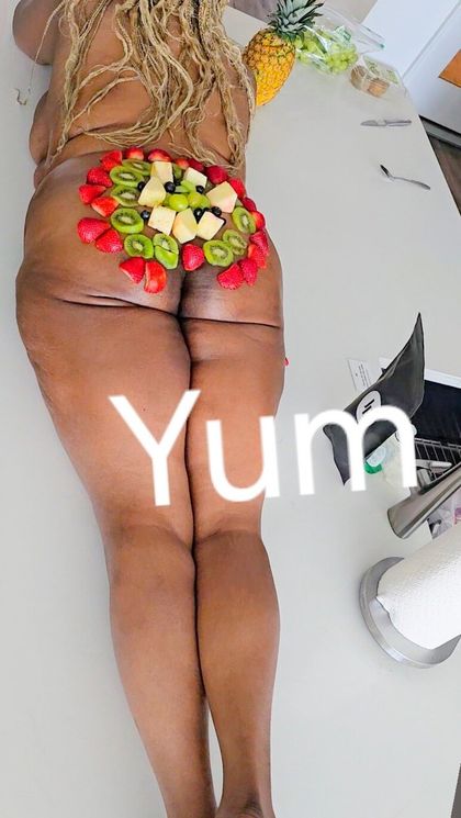 tajmathickbrownskingirl OnlyFans picture