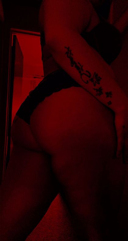 helenassia OnlyFans picture