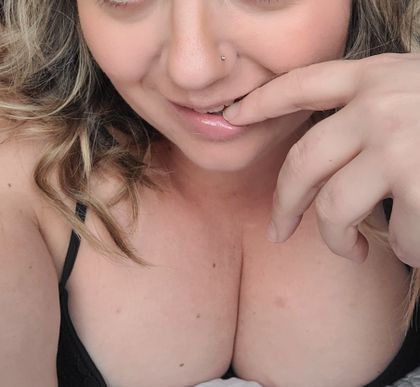 cuteandcurvy12 OnlyFans picture