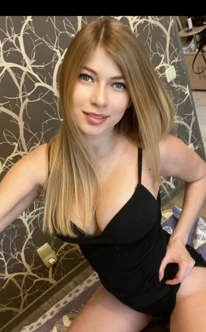 emmakiss12 OnlyFans picture