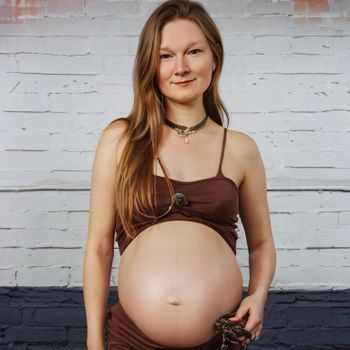 Amelia Bella