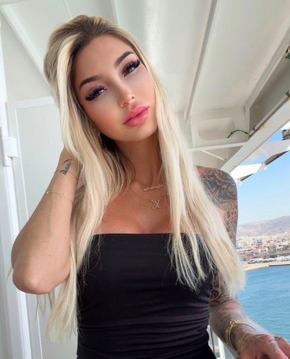elypeachie OnlyFans picture