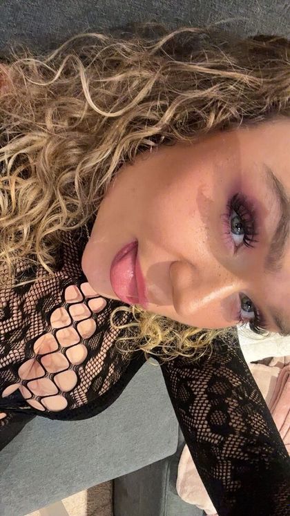 ch_nyra OnlyFans picture
