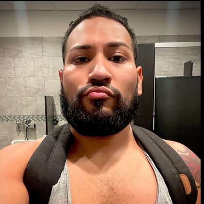 rowenezra OnlyFans picture