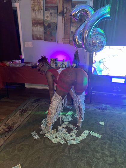 prettyassshyla OnlyFans picture