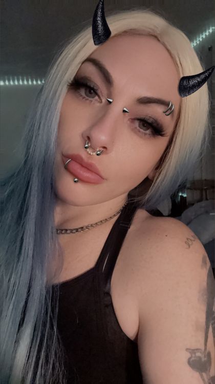 fangfoxx OnlyFans picture