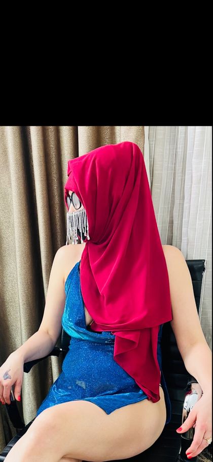 realaveryhotwife OnlyFans picture