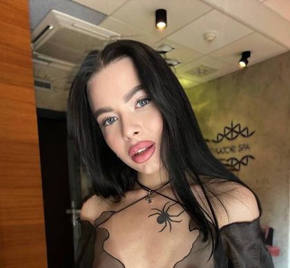 leilasunny OnlyFans picture
