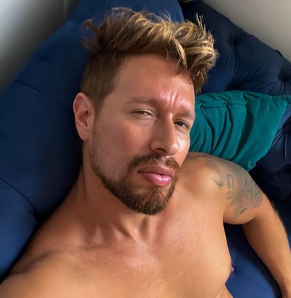 neomaxlive OnlyFans picture