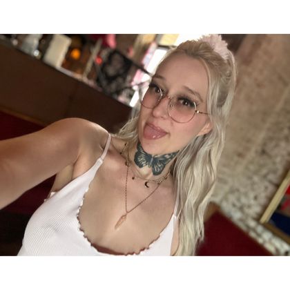 oliviadeveroux OnlyFans picture