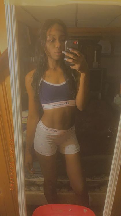 yurasmoon OnlyFans picture