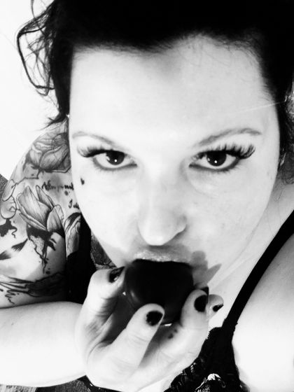 sweethoneybee38 OnlyFans picture