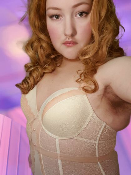 aprilmoore32 OnlyFans picture