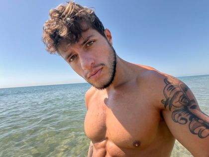 tiagosantanax OnlyFans picture