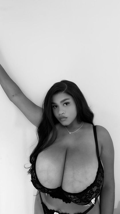 rosamelo21 OnlyFans picture