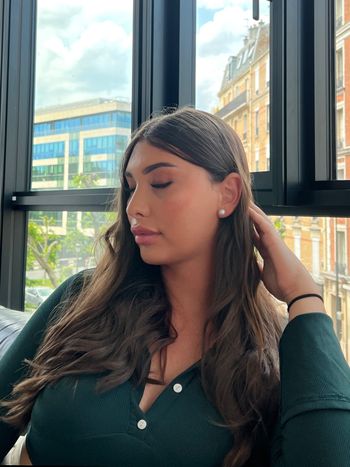 naomi.mgn OnlyFans - Free Trial - Photos - Socials FansMetrics
