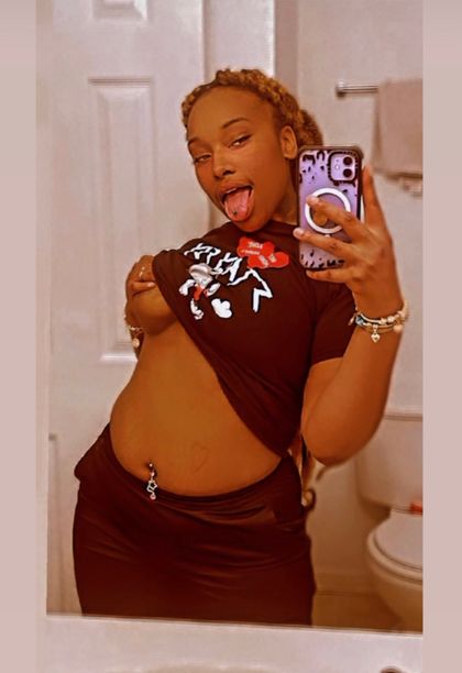 darealhazelrosee OnlyFans picture