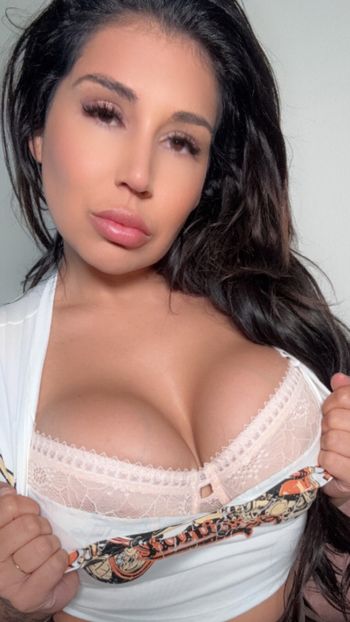 VIP ALEXA TAYLOR
