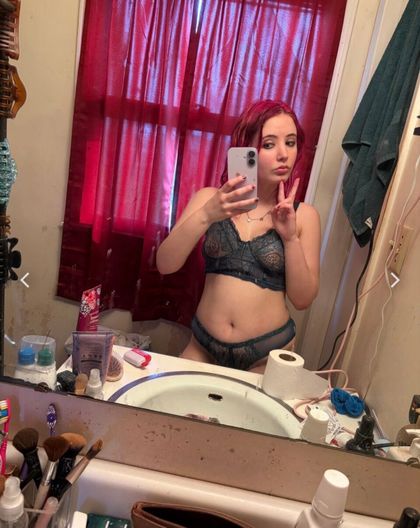 roseybby OnlyFans picture