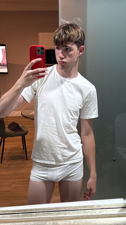 adr1en OnlyFans picture