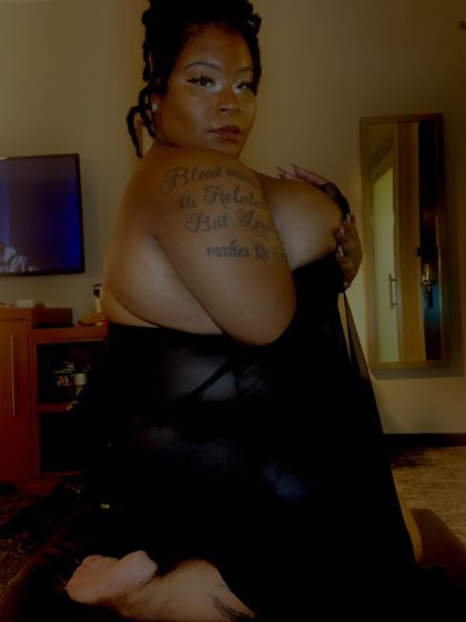 therealaristar OnlyFans picture