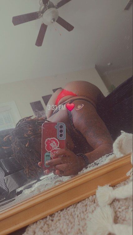 hennyfinny98 OnlyFans profile picture