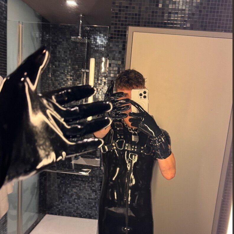 zimonzh OnlyFans profile picture