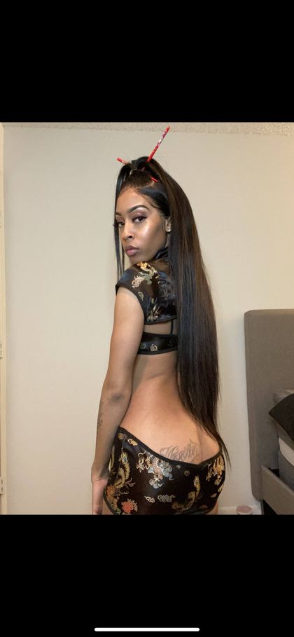 moolahkussh OnlyFans picture