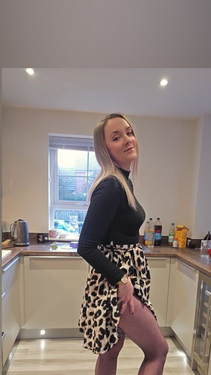 thewifeyouneed OnlyFans picture