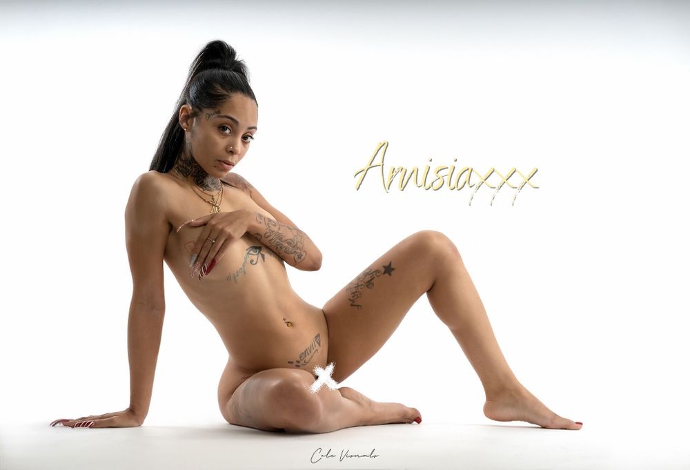 arnisiaxxx OnlyFans profile picture