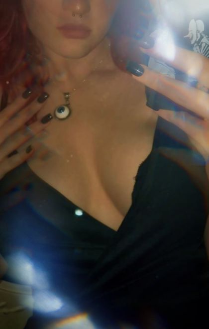 crimsonkitten3 OnlyFans picture
