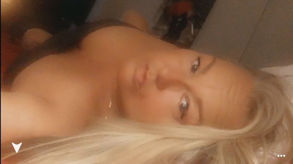 aroundthewaygurl OnlyFans profile picture