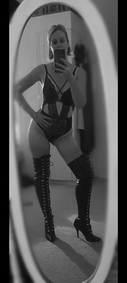 lushfootfet OnlyFans picture