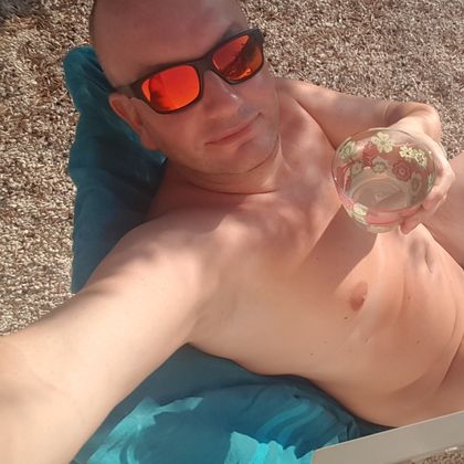 u182126087 OnlyFans picture