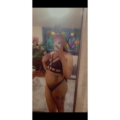 kreamibunni OnlyFans picture