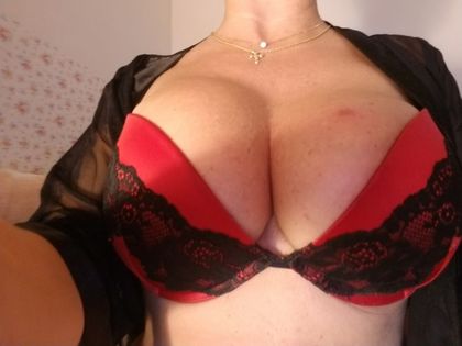 lovelywoman23 OnlyFans picture