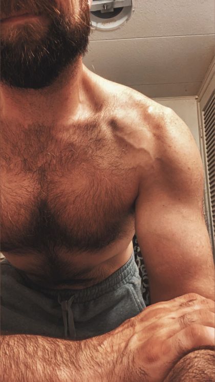 youralphalux OnlyFans picture