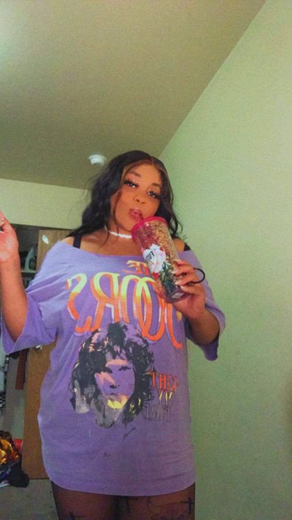 monaelashaysheslay OnlyFans picture